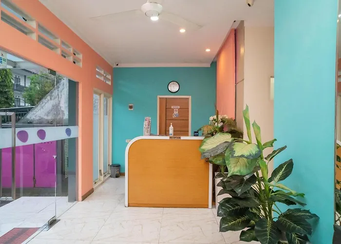 Sans Hotel Fiffa Pisang Kipas Malang
