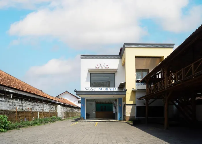 Hotel O Arjosari Near Plaza Araya Formerly Hotel Nugraha Malang